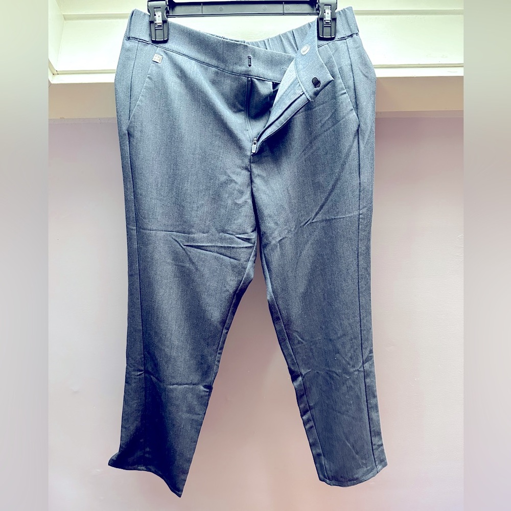 Never worn FIGS